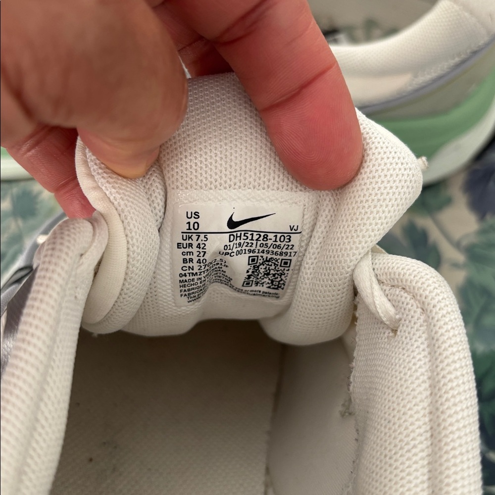 Nike women’s 
White & Light Gray Sneakers with Mint Accent - Picture 3 of 4